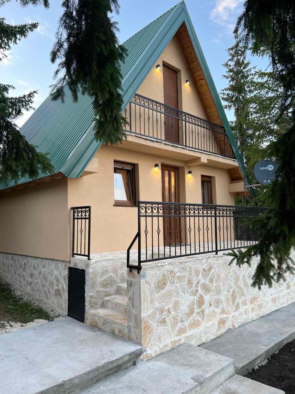 Zabljak- Familyoasis * Zabljak (Zabljak)